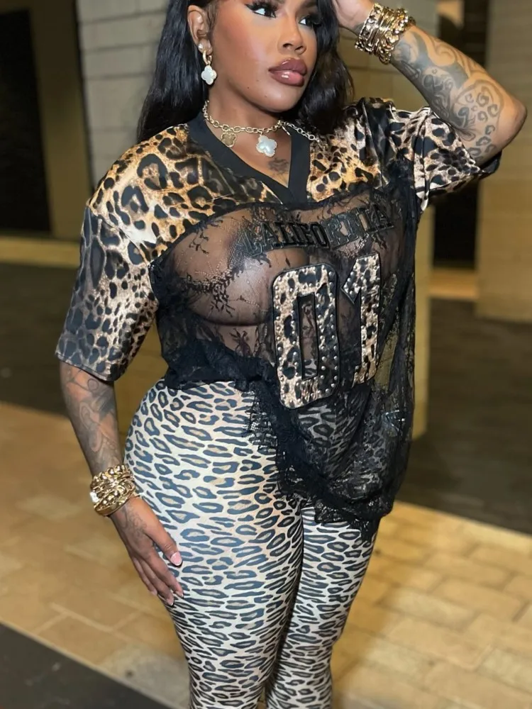 Letter Leopard Printed T-shirts Top Loose Casual Street Sexy Lace Stitching Tshirt Short-sleeved Top See Through Female Clothing
Letter Leopard Printed T-shirts Top Loose Casual Street Sexy Lace Stitching Tshirt Short-sleeved Top See Through Female Clothing