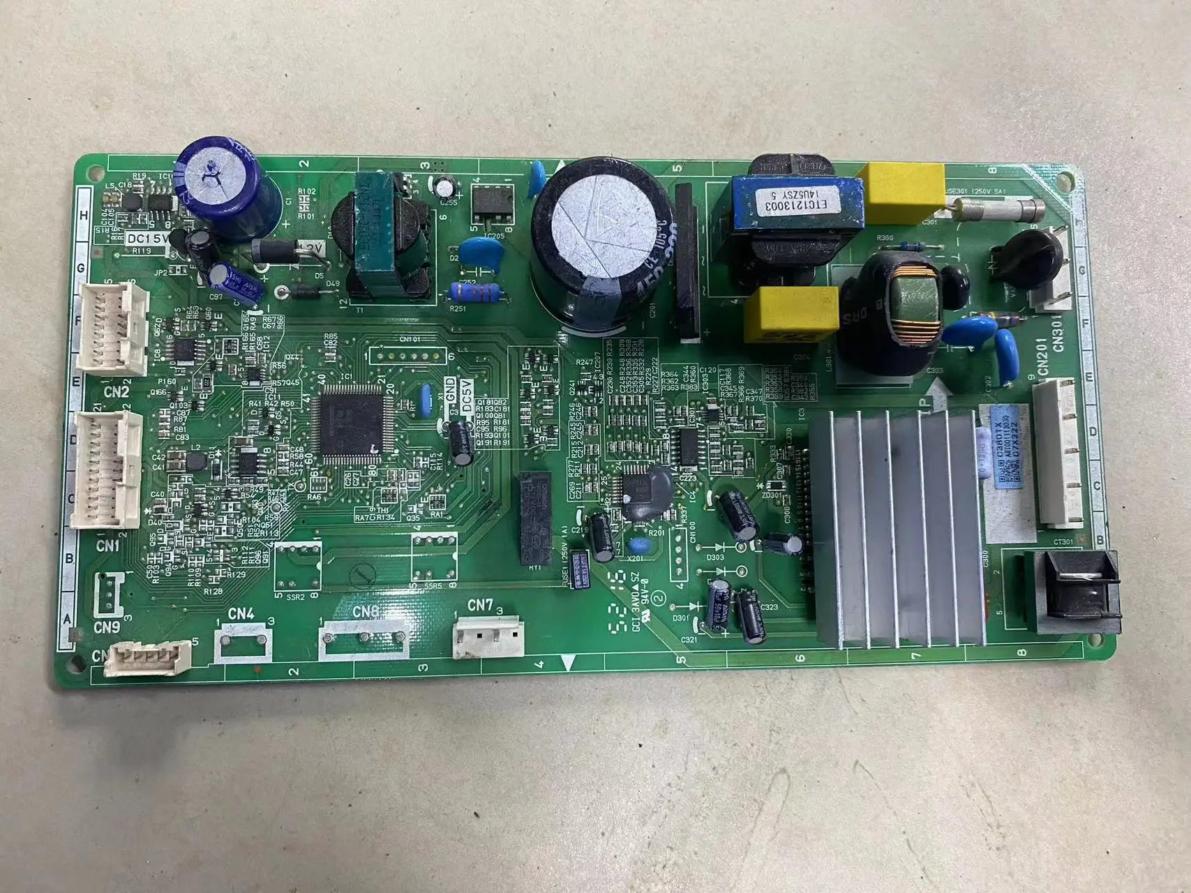 Плата управления NR-D380TM TX DE38TXAD350Tp, протестирована, исправна.
Плата управления NR-D380TM TX DE38TXAD350Tp, протестирована, исправна.