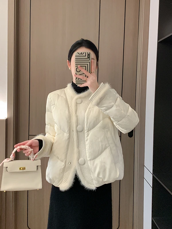 Белая утепленная куртка Du down ort Padded Jaet 2025 New Sle Thiened в китайском национальном стиле, женское зимнее пальто с отделкой из меха норки
Белая утепленная куртка Du down ort Padded Jaet 2025 New Sle Thiened в китайском национальном стиле, женское зимнее пальто с отделкой из меха норки