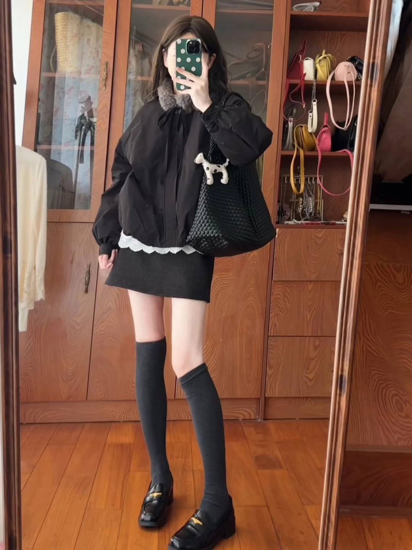 Новинка! Женская утепленная хлопковая куртка с пушистым воротником в корейском стиле. Модный дизайн, свободный крой. Весна-осень-зима.
Новинка! Женская утепленная хлопковая куртка с пушистым воротником в корейском стиле. Модный дизайн, свободный крой. Весна-осень-зима.