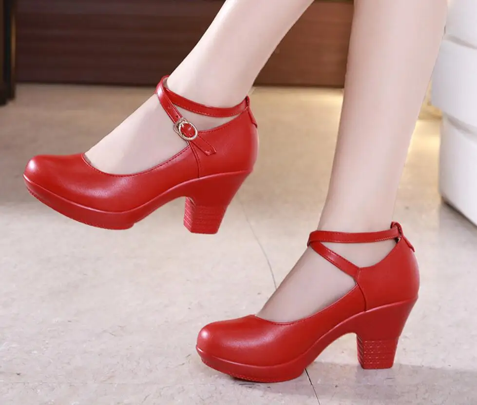 Women Sexy High Heels Leather Thick Soled Platform Bottom Silver Black Work Shoes Woman Dress Wedding Pumps High-heeled shoes
Women Sexy High Heels Leather Thick Soled Platform Bottom Silver Black Work Shoes Woman Dress Wedding Pumps High-heeled shoes