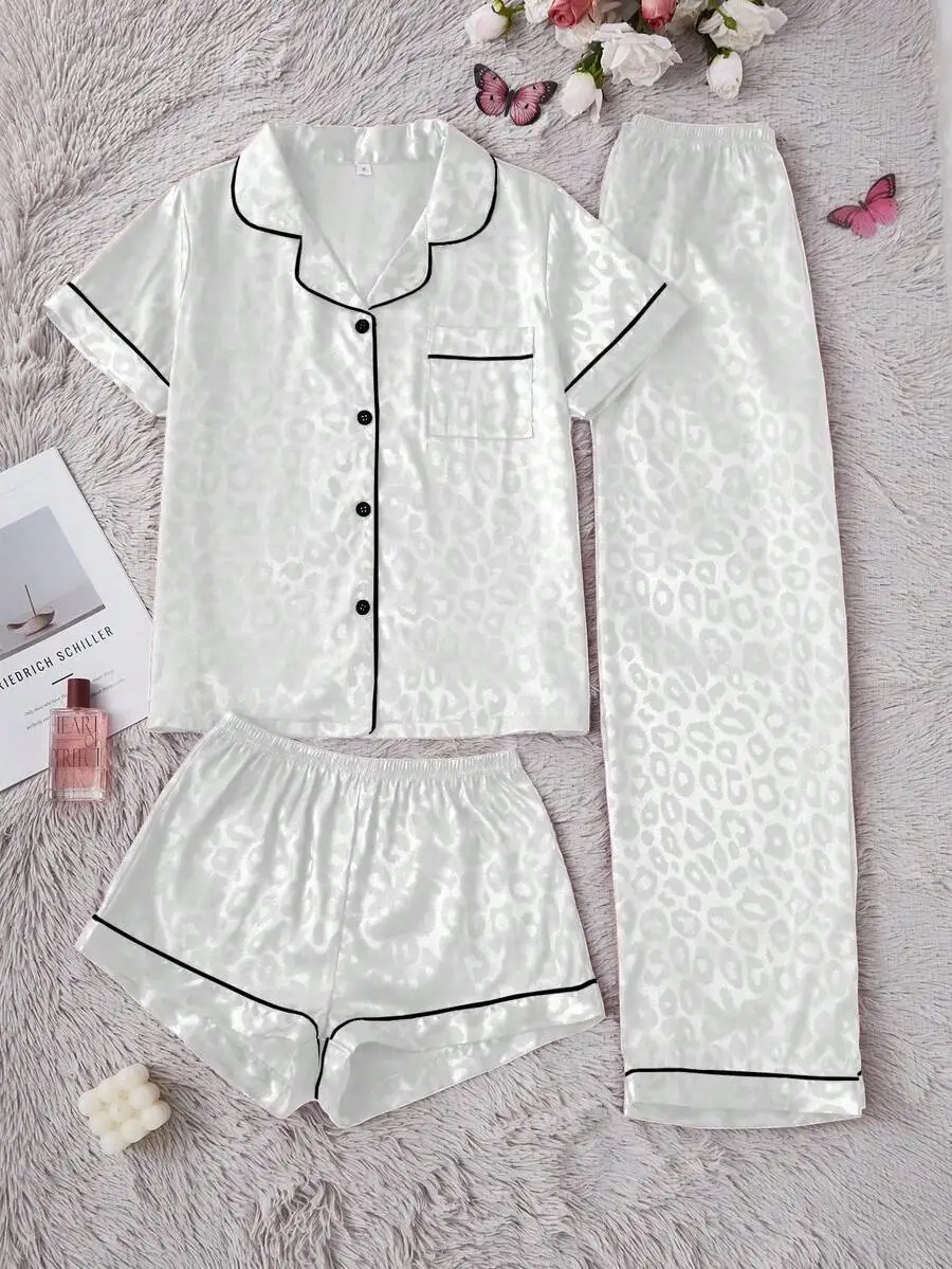 3pcs Women Elegant Leopard Jacquard Short Sleeve Pajama Set Faux Silk Sleepwear
3pcs Women Elegant Leopard Jacquard Short Sleeve Pajama Set Faux Silk Sleepwear