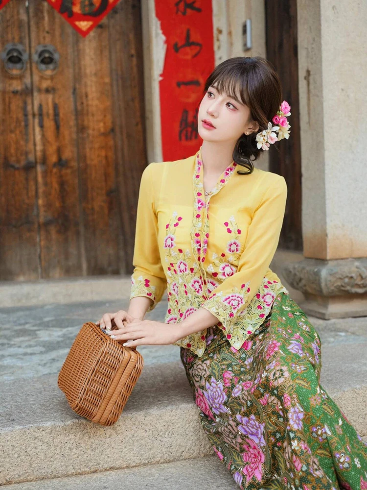 New Ethnic Style Small Hairpin Flower Embroidery Photography Costume Set Natural Photography Shoot Traditional Clothing
New Ethnic Style Small Hairpin Flower Embroidery Photography Costume Set Natural Photography Shoot Traditional Clothing