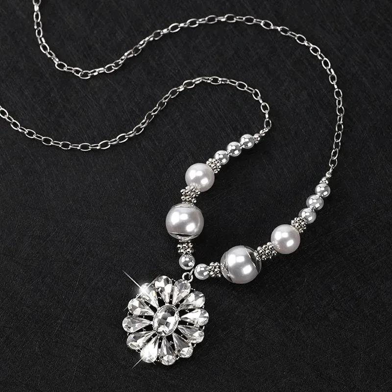 New multi-functional long necklace, ladies' crystal pendant, flower sweater chain
New multi-functional long necklace, ladies' crystal pendant, flower sweater chain