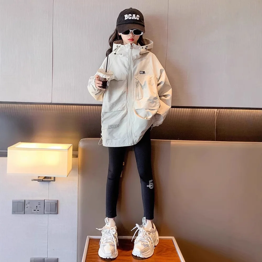 Spring and Autumn 2025 New Children's Autumn Clothing Foreign Style Top Girls' Clothing Autumn Windbreaker
Spring and Autumn 2025 New Children's Autumn Clothing Foreign Style Top Girls' Clothing Autumn Windbreaker