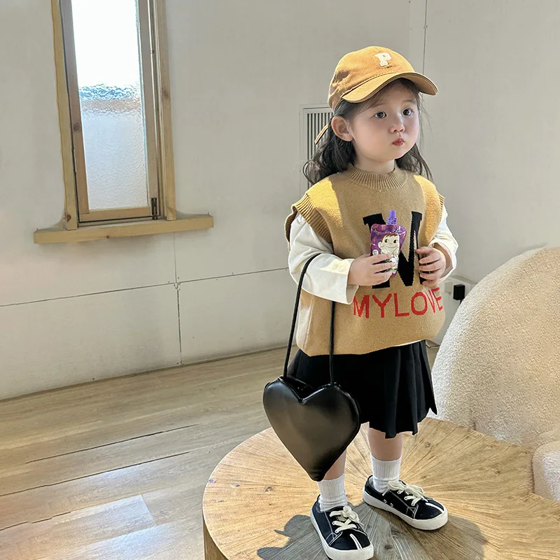 Korean Spring Autumn Children Girl 3PCS Clothes Set Solid Top Letter Knitted Vest Pleated Skirt Baby Girl Outfit Kids Girl Suits
Korean Spring Autumn Children Girl 3PCS Clothes Set Solid Top Letter Knitted Vest Pleated Skirt Baby Girl Outfit Kids Girl Suits