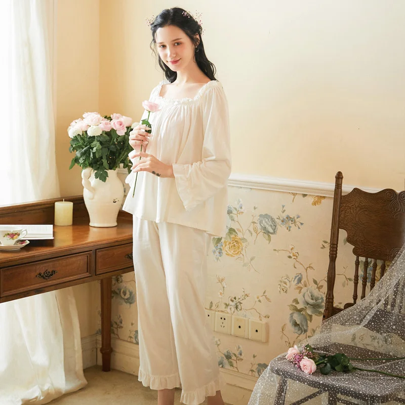 Long-sleeved cotton pajamas suit spring and autumn trousers palace style casual simple home clothes two-piece winter clothes
Long-sleeved cotton pajamas suit spring and autumn trousers palace style casual simple home clothes two-piece winter clothes