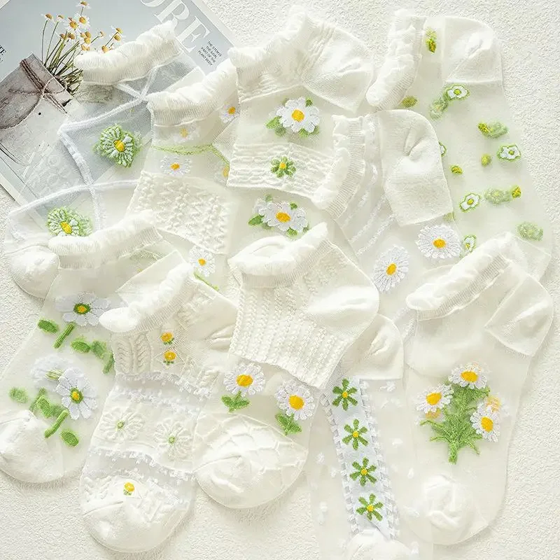5/10 Pairs White Women's Short Socks for Summer: Thin, Breathable, Cool, with Cute Transparent Floral Design
5/10 Pairs White Women's Short Socks for Summer: Thin, Breathable, Cool, with Cute Transparent Floral Design