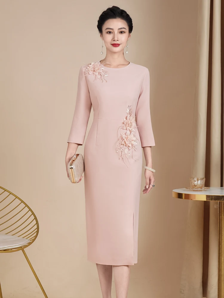 Elegant Young Wedding Dress for Mothers in Autumn Winter Formal Celebration Dress Suitable for Daily Wear And Wedding Banquets
Elegant Young Wedding Dress for Mothers in Autumn Winter Formal Celebration Dress Suitable for Daily Wear And Wedding Banquets