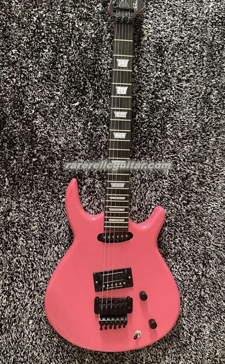 Hame Steve Stevens Pink Electric Guitar Slanted Bridge Pickup Floyd Rose Tremolo Bridge Whammy Bar Black Hardware
Hame Steve Stevens Pink Electric Guitar Slanted Bridge Pickup Floyd Rose Tremolo Bridge Whammy Bar Black Hardware