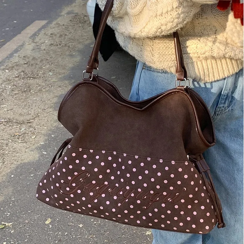 2026 Women's Shoulder Bag Y2k Fashion Sweet Polka Dot Handbag Korean Casual Versatile Leopard Print Brown Frosted Tote Bags
2026 Women's Shoulder Bag Y2k Fashion Sweet Polka Dot Handbag Korean Casual Versatile Leopard Print Brown Frosted Tote Bags