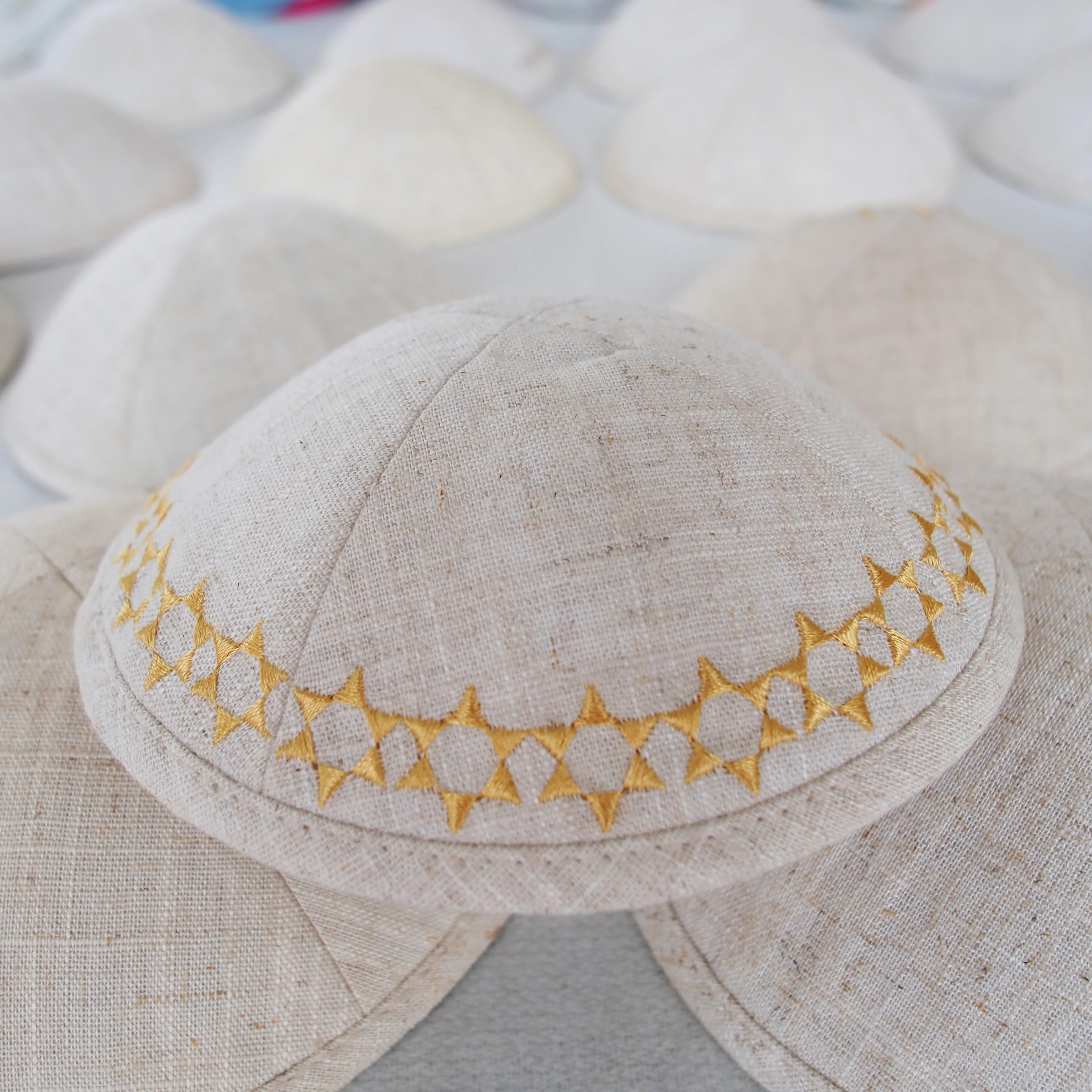 david star embroidery kippah with linen and silk 4 sides customize for wedding bat mitzvah
david star embroidery kippah with linen and silk 4 sides customize for wedding bat mitzvah