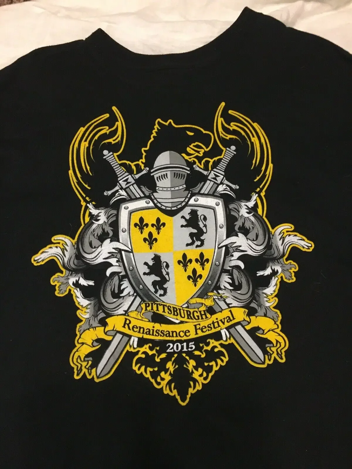 Medieval Knight Joust Coat of Arms. Pittsburgh Renaissance Festival T-Shirt Summer Cotton Short Sleeve O-Neck Mens T Shirt New
Medieval Knight Joust Coat of Arms. Pittsburgh Renaissance Festival T-Shirt Summer Cotton Short Sleeve O-Neck Mens T Shirt New