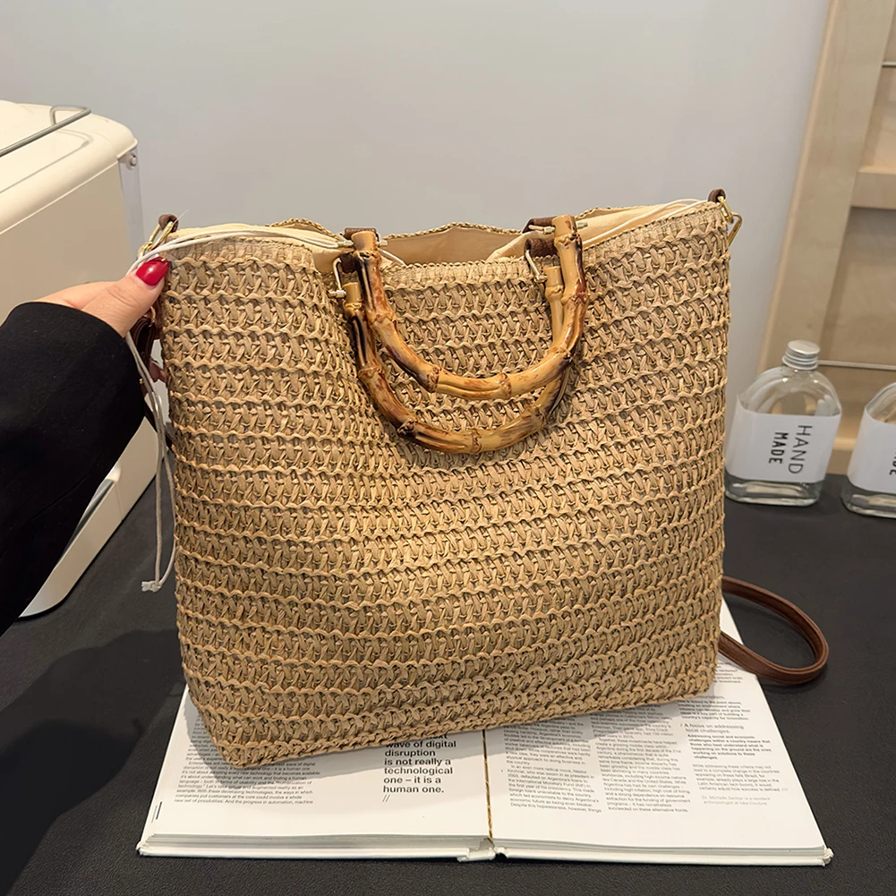 Women Straw Woven Handbag Summer Beach Bags Large Capacity Stylish Crossbody Bag with Bamboo Handle for Outdoor Travel
Women Straw Woven Handbag Summer Beach Bags Large Capacity Stylish Crossbody Bag with Bamboo Handle for Outdoor Travel