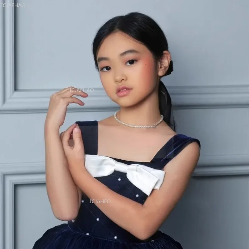 Girls Navy Blue Evening Piano Performance Host Model Show Formal Wear Costume Dress Children Party Gown for Birthday Pageant
Girls Navy Blue Evening Piano Performance Host Model Show Formal Wear Costume Dress Children Party Gown for Birthday Pageant