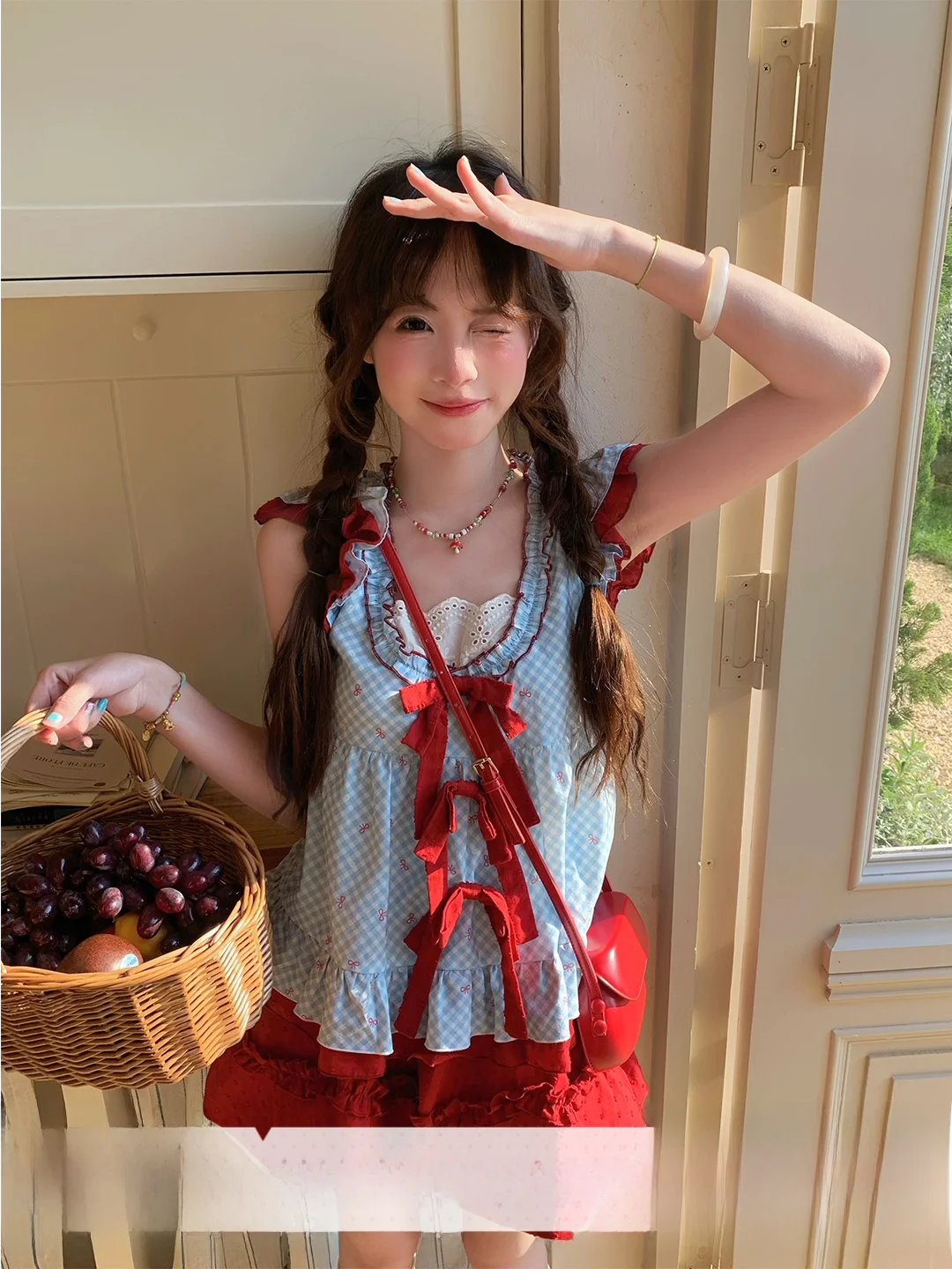 Summer Blue Plaid Print Contrast Color Cherry Berry Bubble Skirt Set Women's Fashion Sleeveless Top And Skirt Ensemble
Summer Blue Plaid Print Contrast Color Cherry Berry Bubble Skirt Set Women's Fashion Sleeveless Top And Skirt Ensemble
