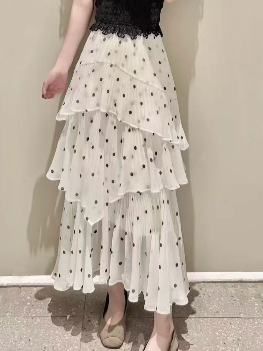 Elegant Pure S Home High Waist Gored Layered Cake Skirt Spring Summer New Design Polyester Fiber Zipper Closure A-Line Skirt
Elegant Pure S Home High Waist Gored Layered Cake Skirt Spring Summer New Design Polyester Fiber Zipper Closure A-Line Skirt