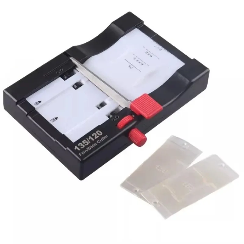 35mm/135 Film Cutter & Trimmer, for Color & Black-and-White Negative Film Cutting
35mm/135 Film Cutter & Trimmer, for Color & Black-and-White Negative Film Cutting