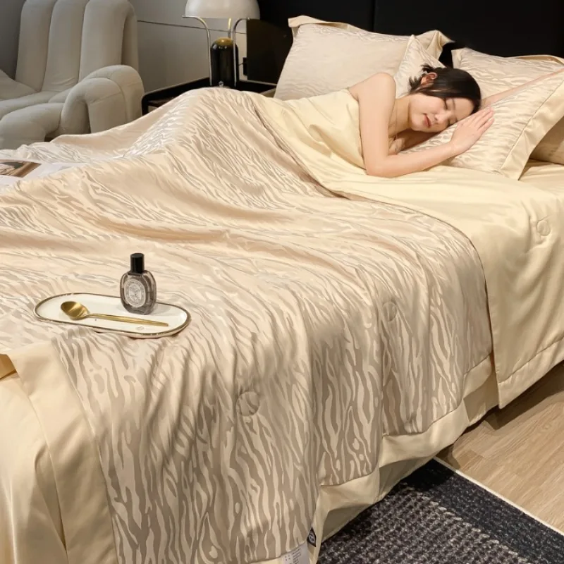 2025 New Fashion Jacquard Wash Tensilk Summer Cool Washed Silk Ice Silk Breathable Home Air Conditioning Quilt
2025 New Fashion Jacquard Wash Tensilk Summer Cool Washed Silk Ice Silk Breathable Home Air Conditioning Quilt