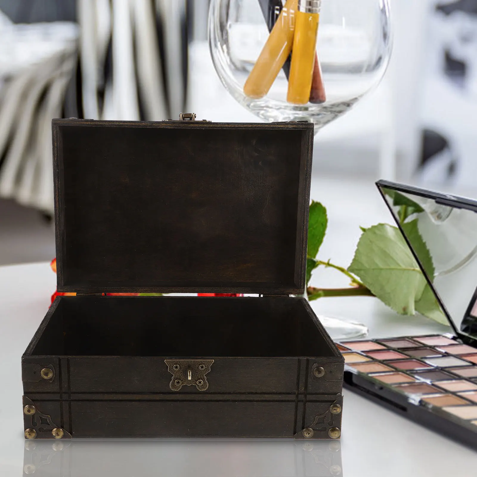 Vintage Wooden Treasure Chest Box Dark Brown Retro Storage for Jewelry Makeup Trinkets Keepsake Pirate Decorative Lock Chest
Vintage Wooden Treasure Chest Box Dark Brown Retro Storage for Jewelry Makeup Trinkets Keepsake Pirate Decorative Lock Chest