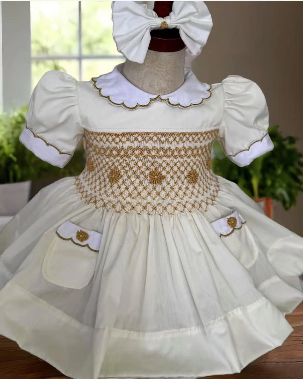 0-12Y Baby Girl Summer Beige Smocked Handmade Embroidery Vintage Turkish Princess Dress for Birthday Party Photography Eid A229
0-12Y Baby Girl Summer Beige Smocked Handmade Embroidery Vintage Turkish Princess Dress for Birthday Party Photography Eid A229