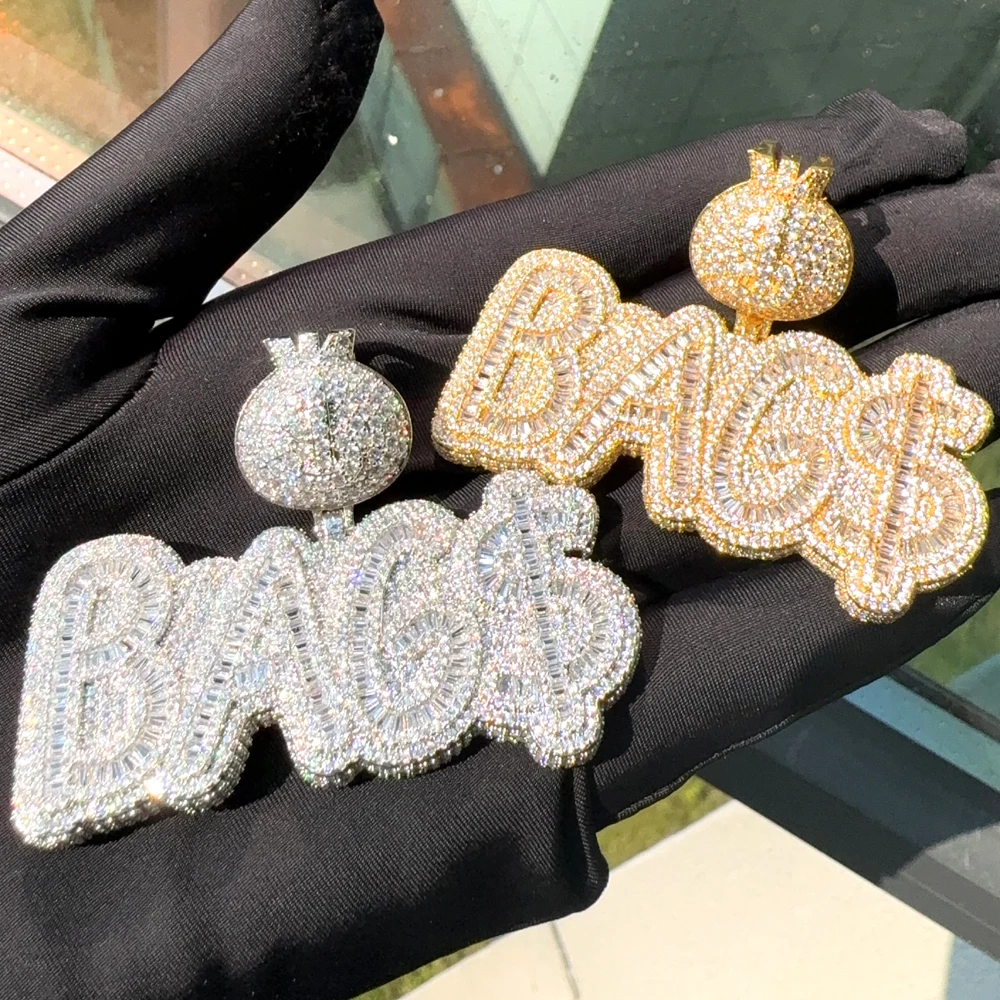 Хип-хоп Micro Pave 5A Cz сумка с буквами доллары подвески ожерелье Iced Out Bling кубический циркон мужские ювелирные изделия в стиле рок-панк
Хип-хоп Micro Pave 5A Cz сумка с буквами доллары подвески ожерелье Iced Out Bling кубический циркон мужские ювелирные изделия в стиле рок-панк