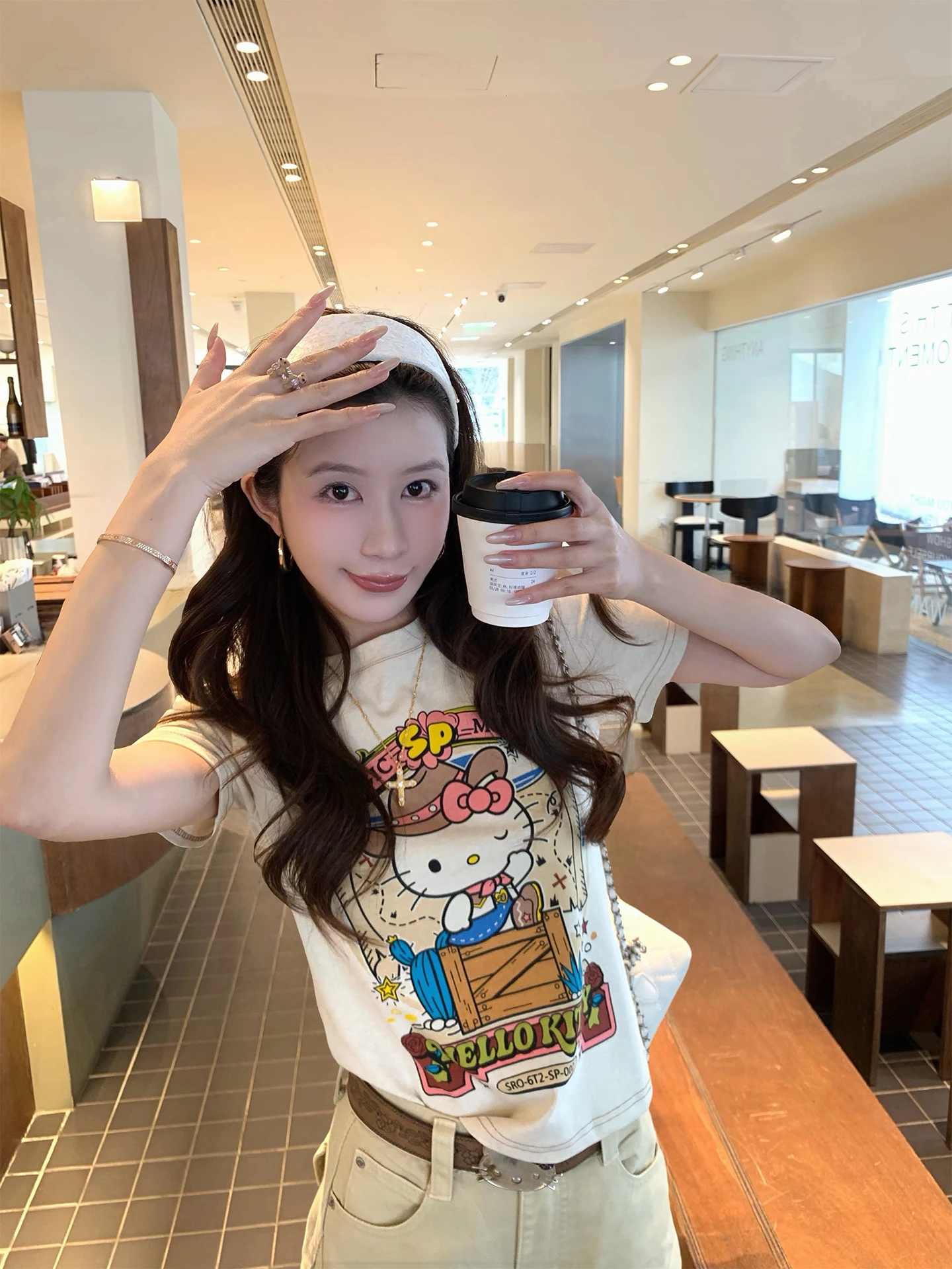Sweet Cool Kitty Pattern Short Sleeve T-Shirt Women's Spring Summer Korean Style Slim Fit Standard Version Casual round Neck
Sweet Cool Kitty Pattern Short Sleeve T-Shirt Women's Spring Summer Korean Style Slim Fit Standard Version Casual round Neck