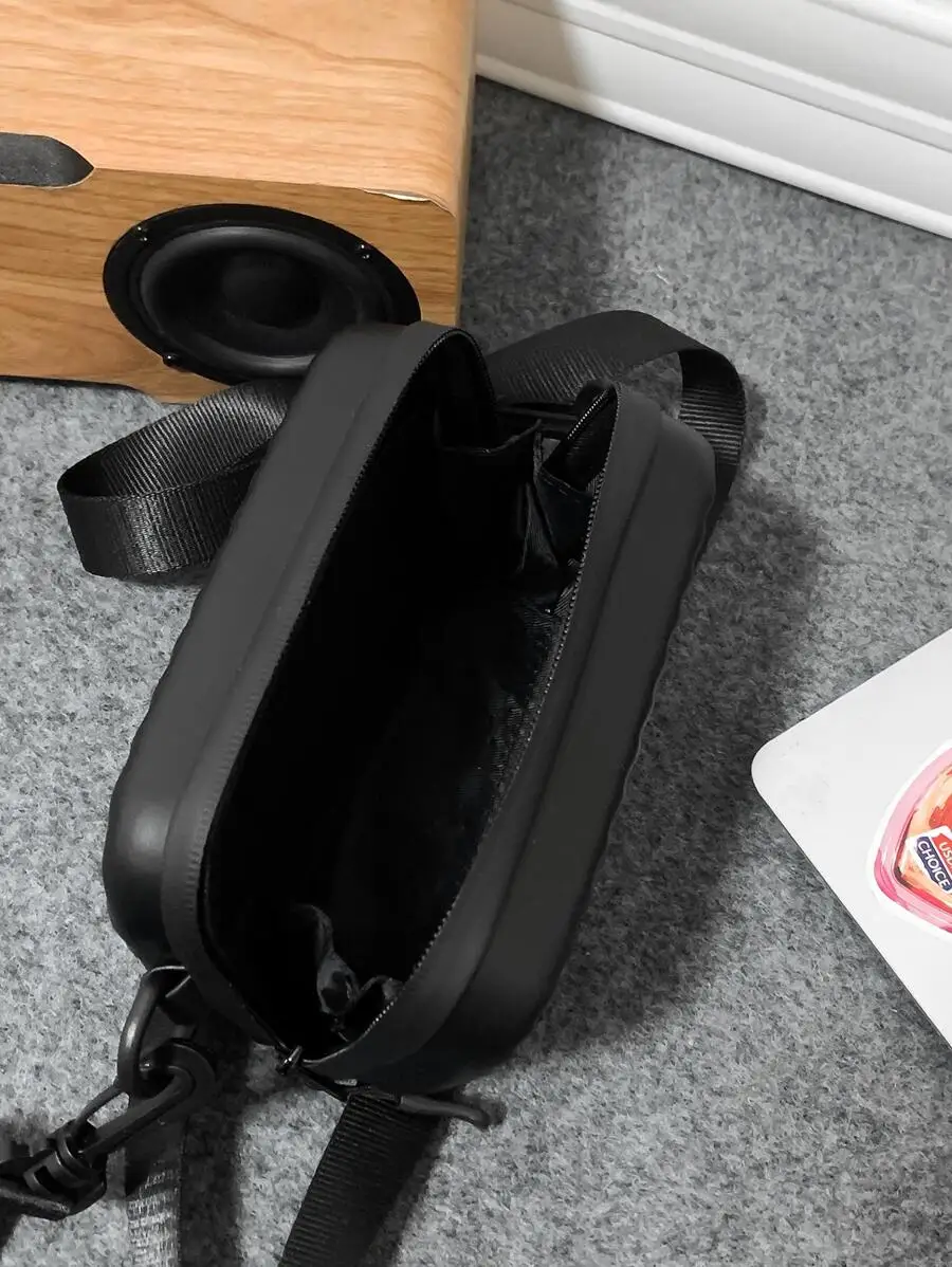 Black Solid Color Mini Crossbody Bag For Men Travel Sling Shoulder Bag
Black Solid Color Mini Crossbody Bag For Men Travel Sling Shoulder Bag