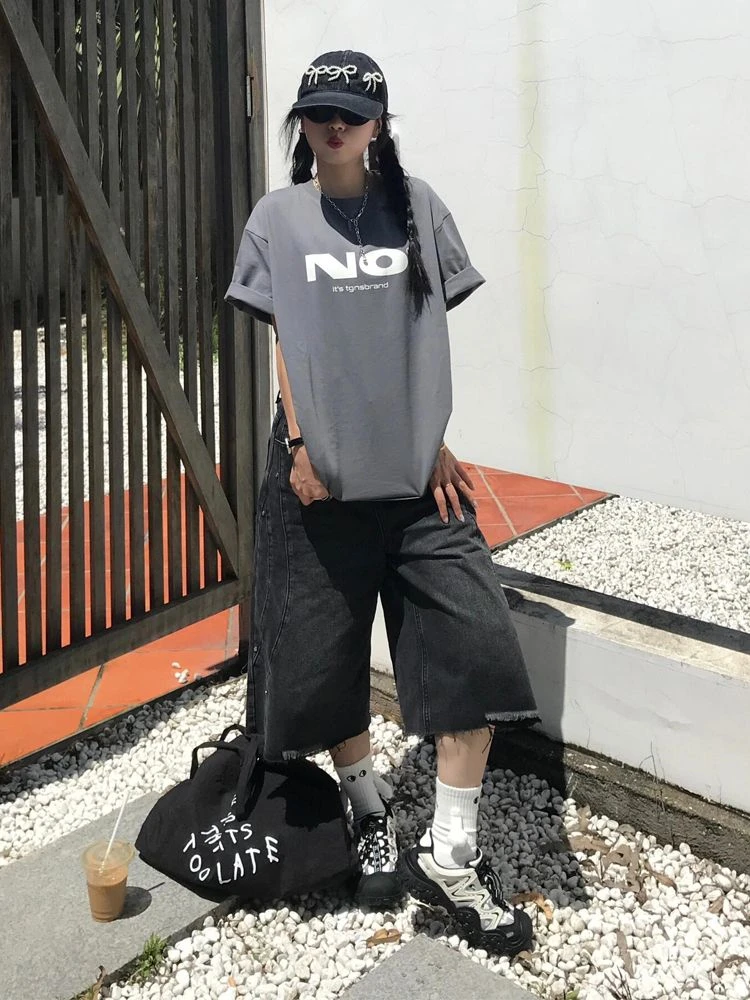 Women's Edge Design Distressed High Waisted Shorts Girl Vintage Calf-length Trousers Summer Female Fashion Cropped Pants
Women's Edge Design Distressed High Waisted Shorts Girl Vintage Calf-length Trousers Summer Female Fashion Cropped Pants