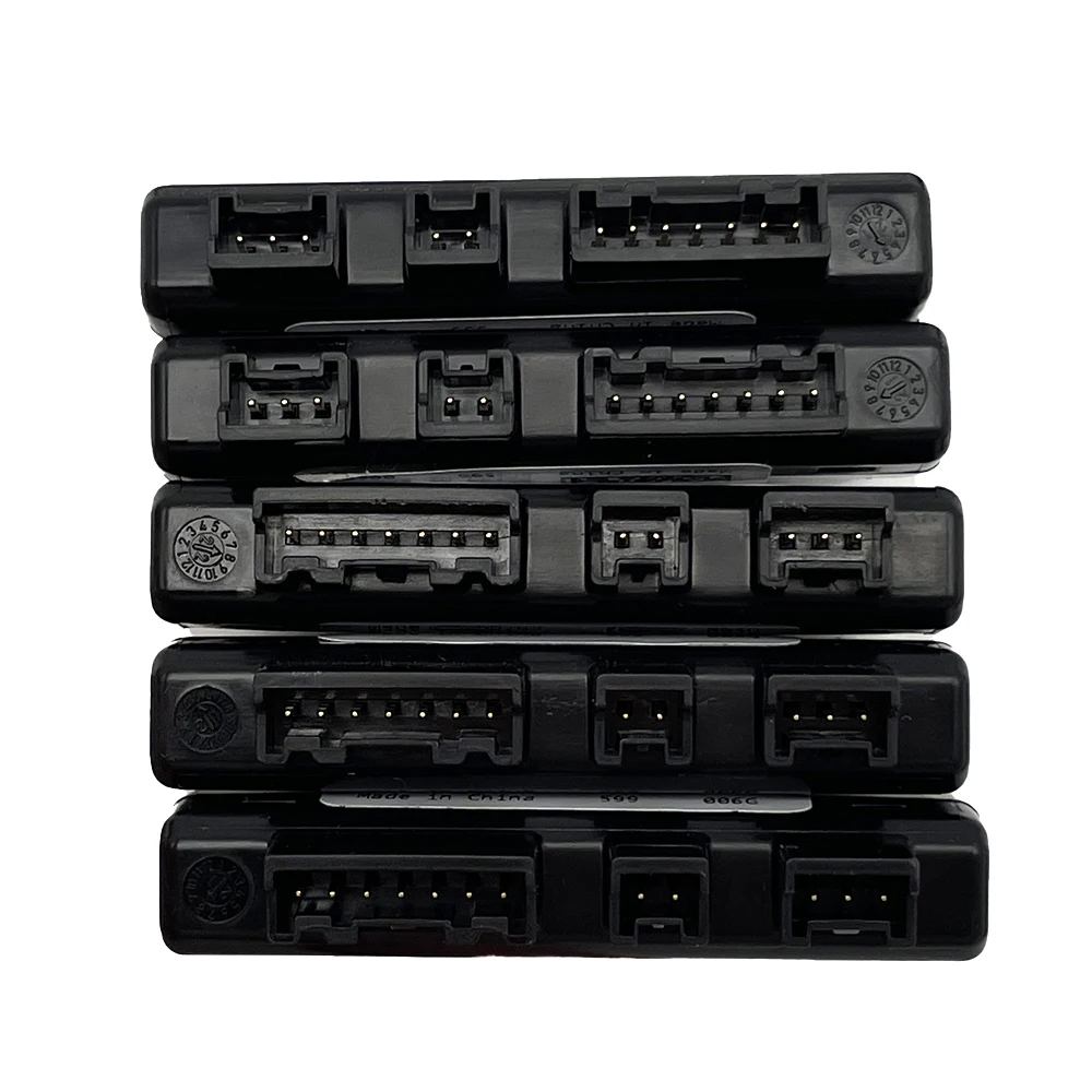 For VW Golf 8 MK8 Arteon Tiguan Polo T-Roc steering wheel touch off control module 5H0 959 542 M 5H0959542M, Car Accessories 
For VW Golf 8 MK8 Arteon Tiguan Polo T-Roc steering wheel touch off control module 5H0 959 542 M 5H0959542M, Car Accessories