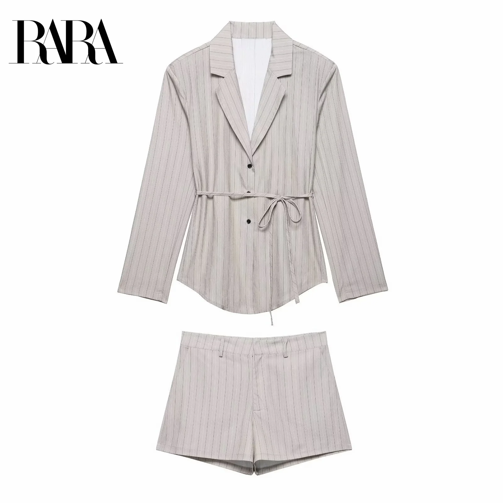 RARA2025 Summer New Women's Clothing Casual Fashion Commuting Simple Thin Belt Striped Suit Jacket With Casual Shorts 
RARA2025 Summer New Women's Clothing Casual Fashion Commuting Simple Thin Belt Striped Suit Jacket With Casual Shorts