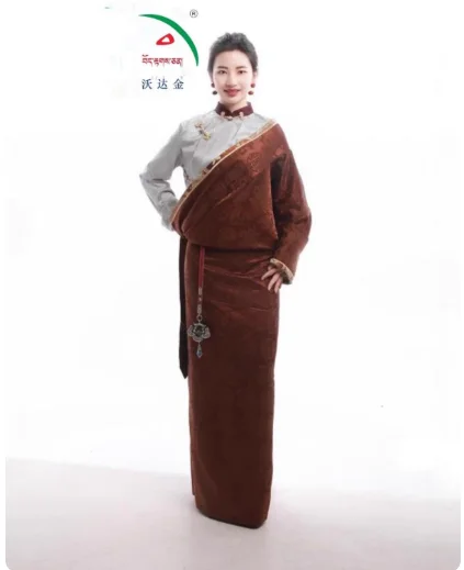 Chinese Xizang Women's Tibetan Long Velvet Tibetan Robe
Chinese Xizang Women's Tibetan Long Velvet Tibetan Robe