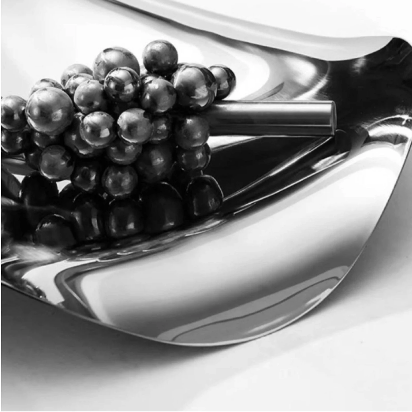Fruit Tray Irregular Shape Stainless Steel Tray Home Decor Unobstructed Design Luxury Look
Fruit Tray Irregular Shape Stainless Steel Tray Home Decor Unobstructed Design Luxury Look
