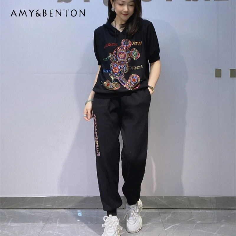 Trendy Casual Knit Hoodie Short Sleeves Top Sweatshirt And Pants Two Pieces Set Women's Summer Y2k Sweet Cool Rhinestone Outfit
Trendy Casual Knit Hoodie Short Sleeves Top Sweatshirt And Pants Two Pieces Set Women's Summer Y2k Sweet Cool Rhinestone Outfit