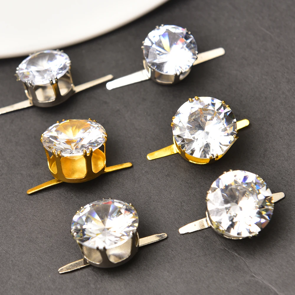New Trendy Zircon Rhinestone Buckle For Diy Accessories Plastic Shoe Charms Design Bag Pendant Brooch Wedding Bride Accessories
New Trendy Zircon Rhinestone Buckle For Diy Accessories Plastic Shoe Charms Design Bag Pendant Brooch Wedding Bride Accessories