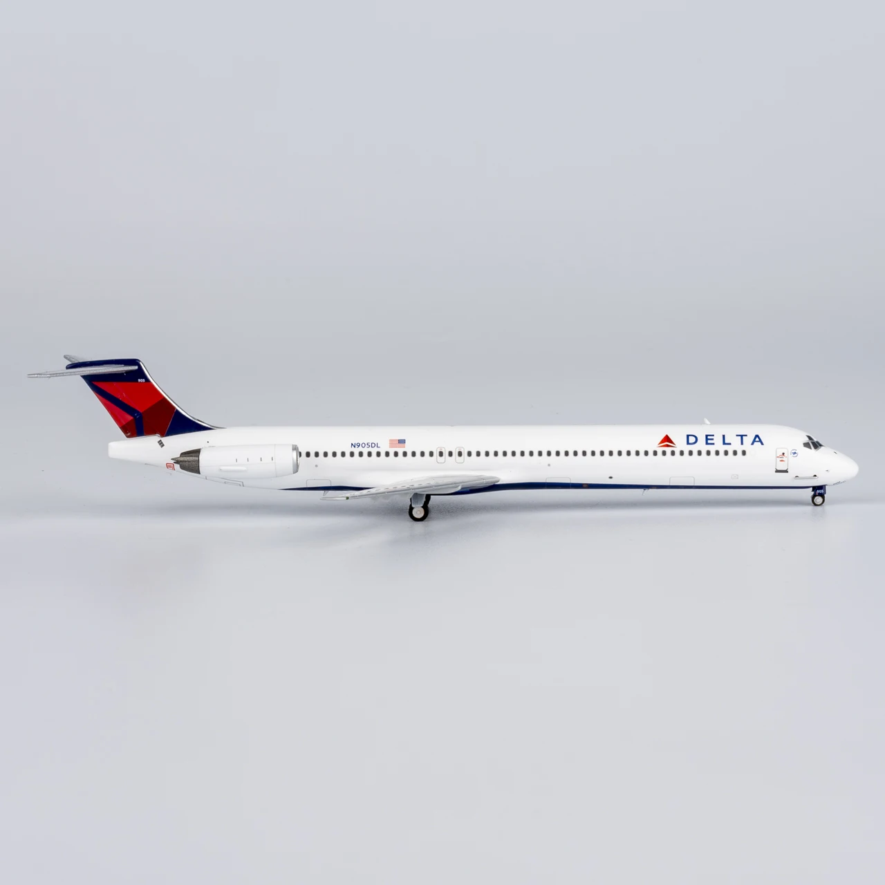 83013 Alloy Collectible Plane Gift NG Models 1:400 Delta Air Lines MCDONNELL Douglas MD-88 Diecast Aircraft Jet Model N905DL
83013 Alloy Collectible Plane Gift NG Models 1:400 Delta Air Lines MCDONNELL Douglas MD-88 Diecast Aircraft Jet Model N905DL