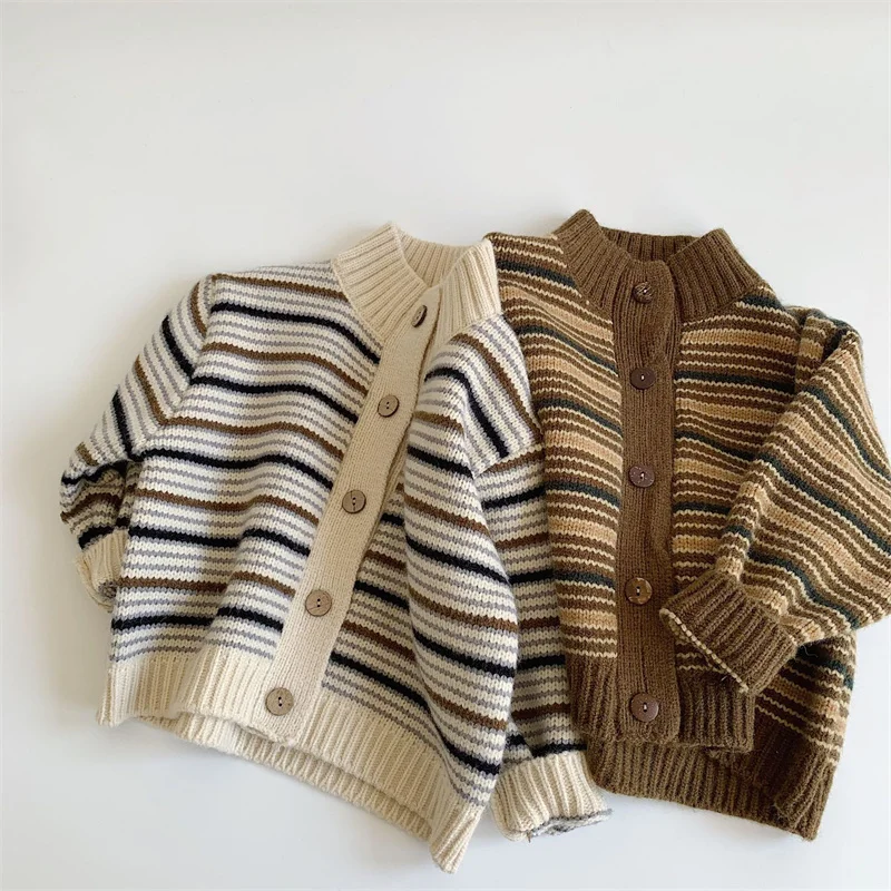 Boys' and Children's Sweaters 2025 Youth Autumn New Product Single breasted Casual Top Coat Children's Clothing
Boys' and Children's Sweaters 2025 Youth Autumn New Product Single breasted Casual Top Coat Children's Clothing