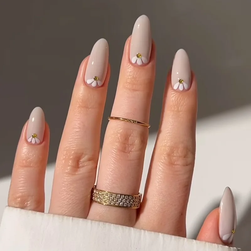 24Pcs Mid-length Almond Fake Nail Simple Flower Rhinestone Design Press on False Nails Datachable Finished Full Cover Nails Tips
24Pcs Mid-length Almond Fake Nail Simple Flower Rhinestone Design Press on False Nails Datachable Finished Full Cover Nails Tips