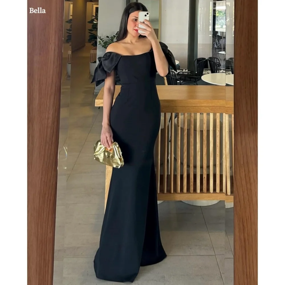 Bella Customized Black One Shoulder Mermaid Strapless Backless robes de soirée Floor-Length Satin Party Dresses Prom Dress 2025
Bella Customized Black One Shoulder Mermaid Strapless Backless robes de soirée Floor-Length Satin Party Dresses Prom Dress 2025