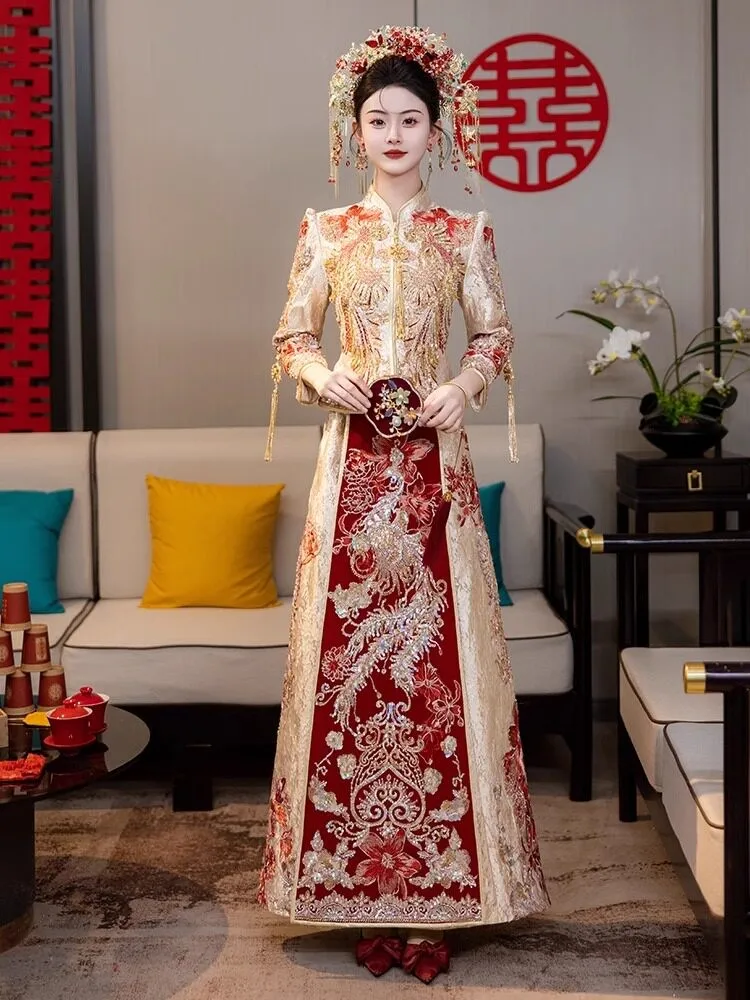 Champagne-colored wedding dress golden toasting ceremonial Chinese-style
Champagne-colored wedding dress golden toasting ceremonial Chinese-style