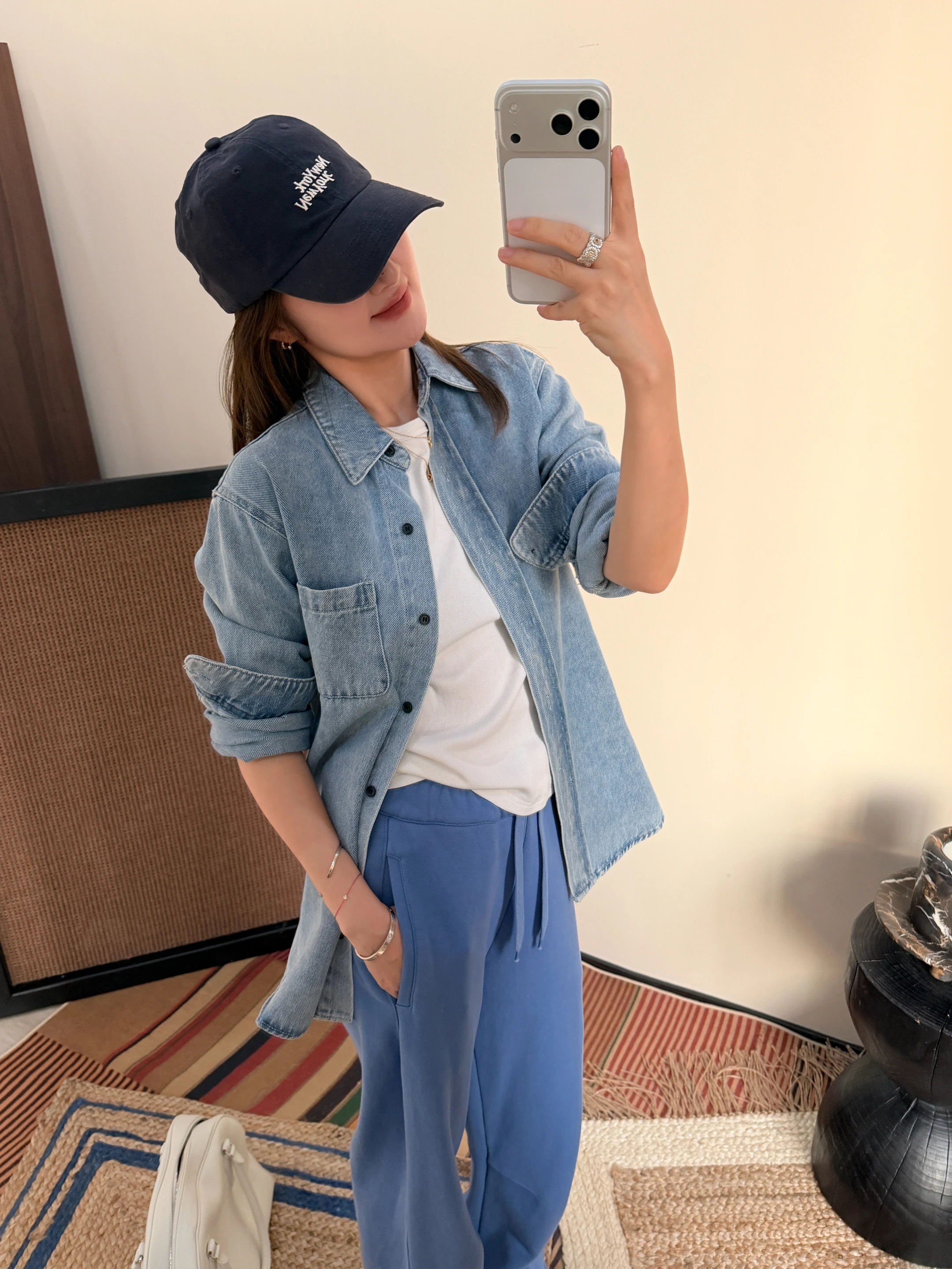 High Quality Casual Denim Shirt Versatile Style AIMURSE AM7106 Women's Fashion Breathable Skin-friendly Cotton Blend
High Quality Casual Denim Shirt Versatile Style AIMURSE AM7106 Women's Fashion Breathable Skin-friendly Cotton Blend