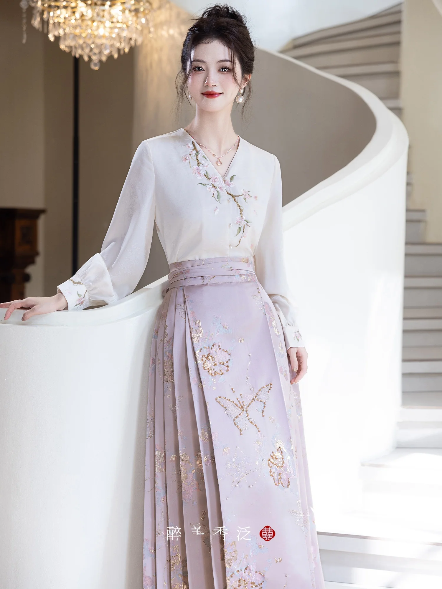 Pink New Chinese Style Wedding Dress Set Hanfu Suit Engagement Ceremony Wearable Daily Traditional Women's Clothing
Pink New Chinese Style Wedding Dress Set Hanfu Suit Engagement Ceremony Wearable Daily Traditional Women's Clothing