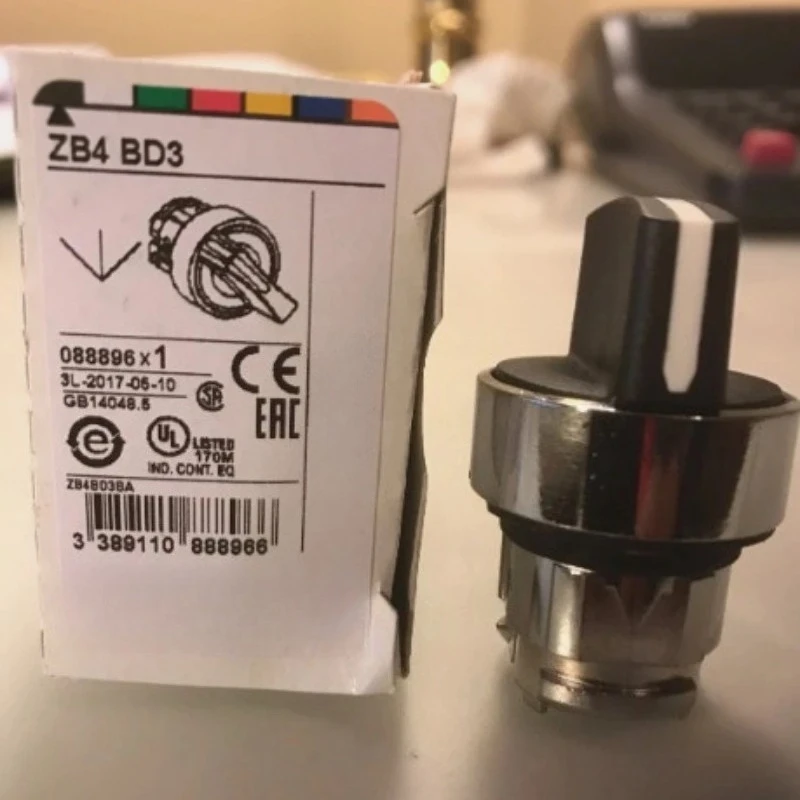 Brand New Original ZB4BD3 Head for selector switch, Harmony XB4, metal, black, 22mm, 3 positions, stay put Fast Delivery
Brand New Original ZB4BD3 Head for selector switch, Harmony XB4, metal, black, 22mm, 3 positions, stay put Fast Delivery