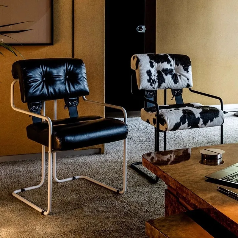 Italian light luxury Bauhaus Turkmen dining chair medieval balcony leisure chair Italian light luxury dining table chair
Italian light luxury Bauhaus Turkmen dining chair medieval balcony leisure chair Italian light luxury dining table chair