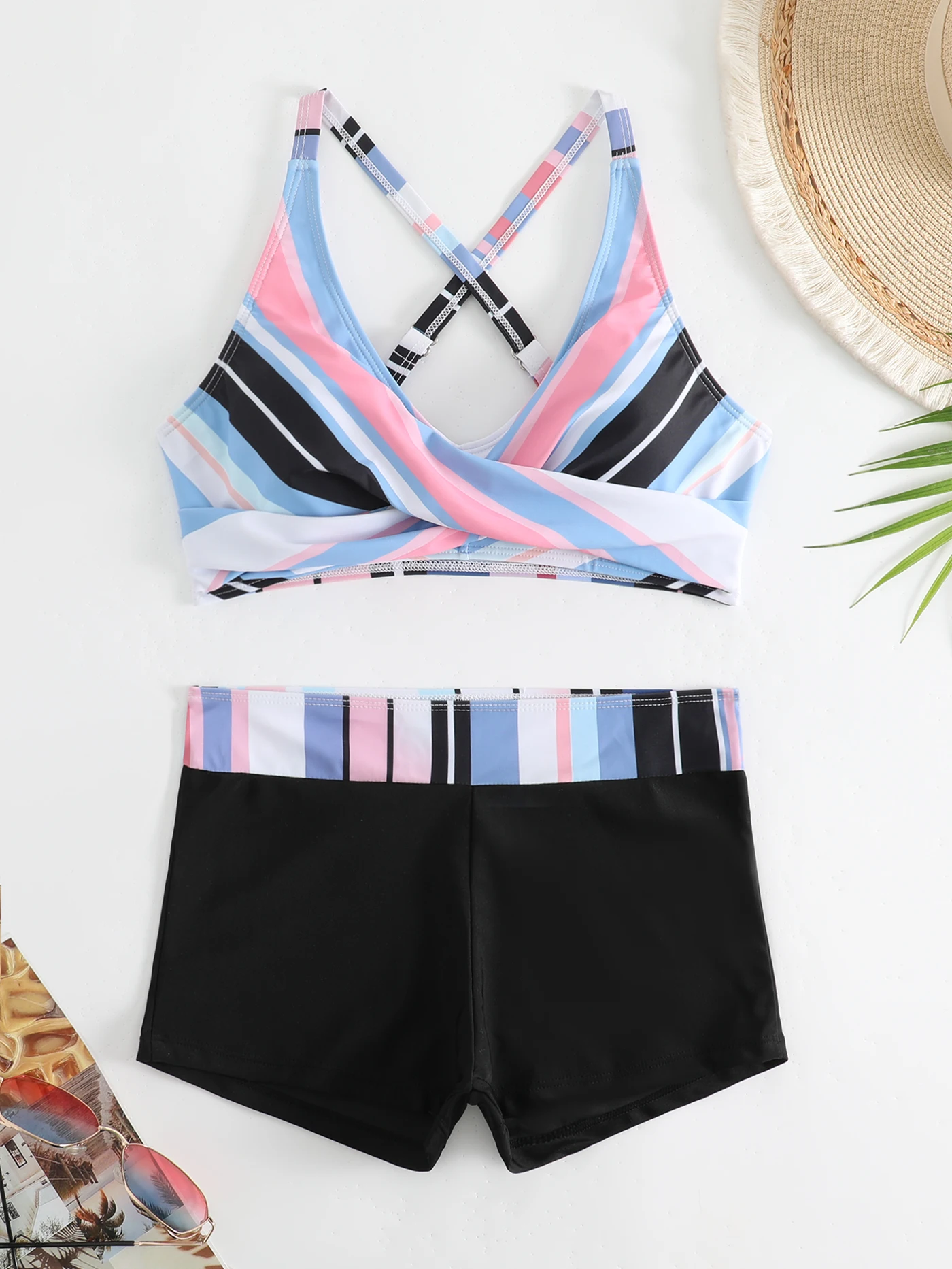 Women's Tankini Swimsuit Set, Floral Print Backless Two-Piece Swimwear, Fashionable Beachwear with Tank Top & Shorts Sexy Bikini
Women's Tankini Swimsuit Set, Floral Print Backless Two-Piece Swimwear, Fashionable Beachwear with Tank Top & Shorts Sexy Bikini