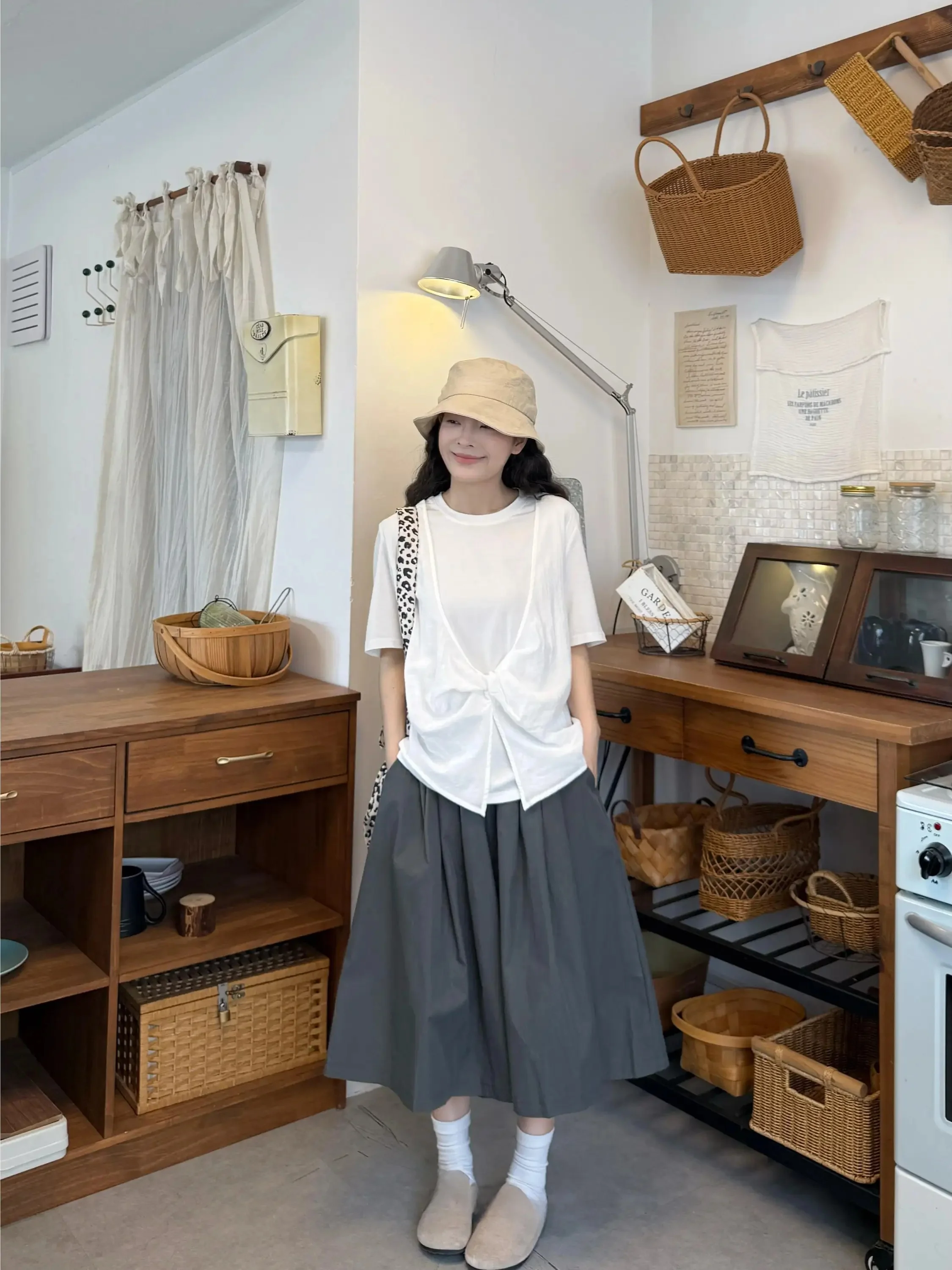 Korean Style Lazy Simple Summer New round Neck Top And High Waist Jeans Eight Points Two Piece Set Women's Fashion Ensemble
Korean Style Lazy Simple Summer New round Neck Top And High Waist Jeans Eight Points Two Piece Set Women's Fashion Ensemble