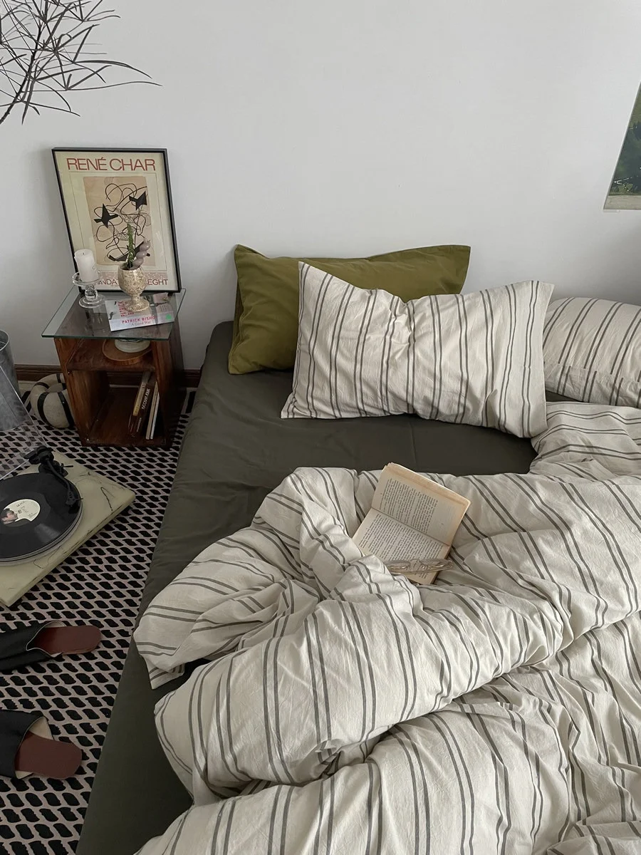 Retro Sle Cotton Bedding Set 4-Piece Striped Color Woven Bed Canopy Design Pure Cotton Durable Breathable for All Seasons
Retro Sle Cotton Bedding Set 4-Piece Striped Color Woven Bed Canopy Design Pure Cotton Durable Breathable for All Seasons
