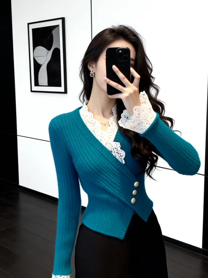 Stunning Korean Sle Winter Knitted ort Blue Top Beautiful Inner Wear Luxury Feel Commute Faion Regular Fit V-Ne Long ...
Stunning Korean Sle Winter Knitted ort Blue Top Beautiful Inner Wear Luxury Feel Commute Faion Regular Fit V-Ne Long ...