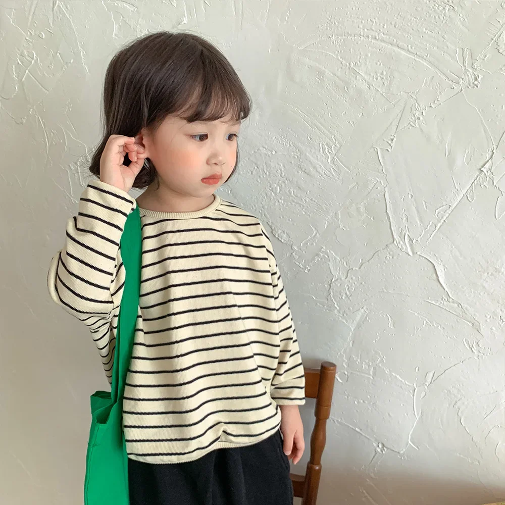 Children Loose Striped Hoodies 2025 Spring and Autumn New Boys and Girls Korean Long Sleeved Irregular T-shirt
Children Loose Striped Hoodies 2025 Spring and Autumn New Boys and Girls Korean Long Sleeved Irregular T-shirt