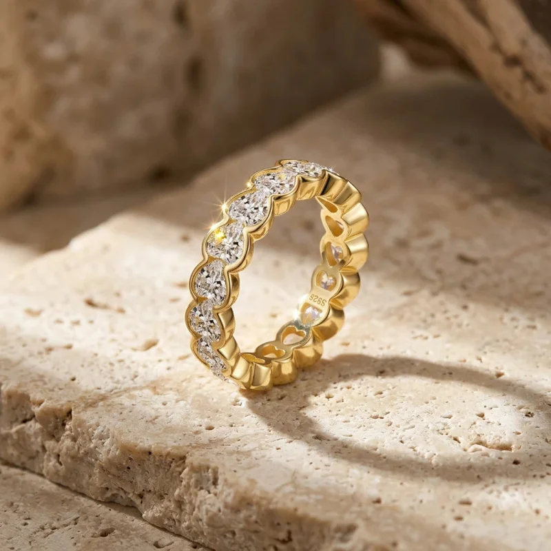 Lab-Grown Diamond S925 Sterling Silver Gold-Plated Heart-Shaped Full-Pavé Moissanite Ring Customizable Wedding Band Wholesale
Lab-Grown Diamond S925 Sterling Silver Gold-Plated Heart-Shaped Full-Pavé Moissanite Ring Customizable Wedding Band Wholesale